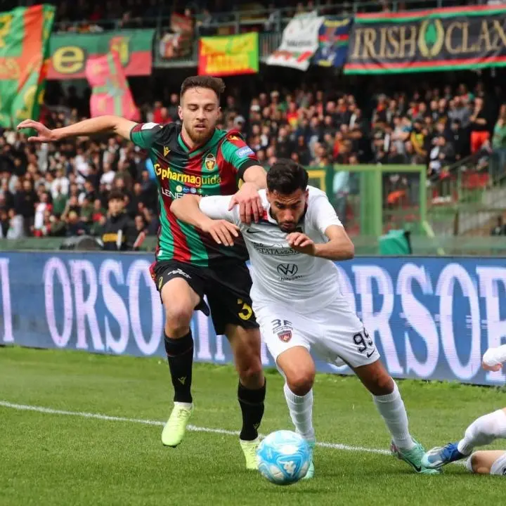 Ternana-Cosenza, si è spenta la luce rossoblù: il gran gol di Pereiro vale il definitivo 1-0