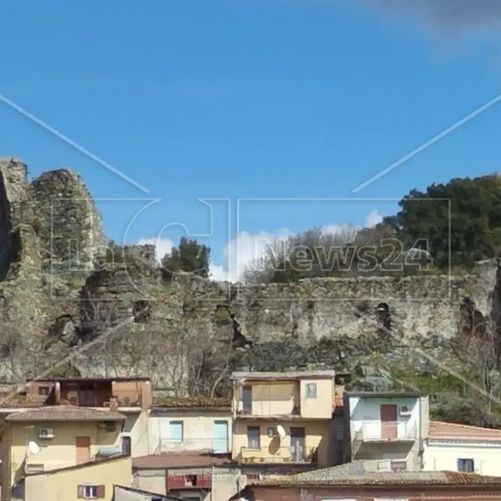 I lavori per la riapertura del Castello Normanno-Svevo partiranno entro il 2024 con due finanziamenti