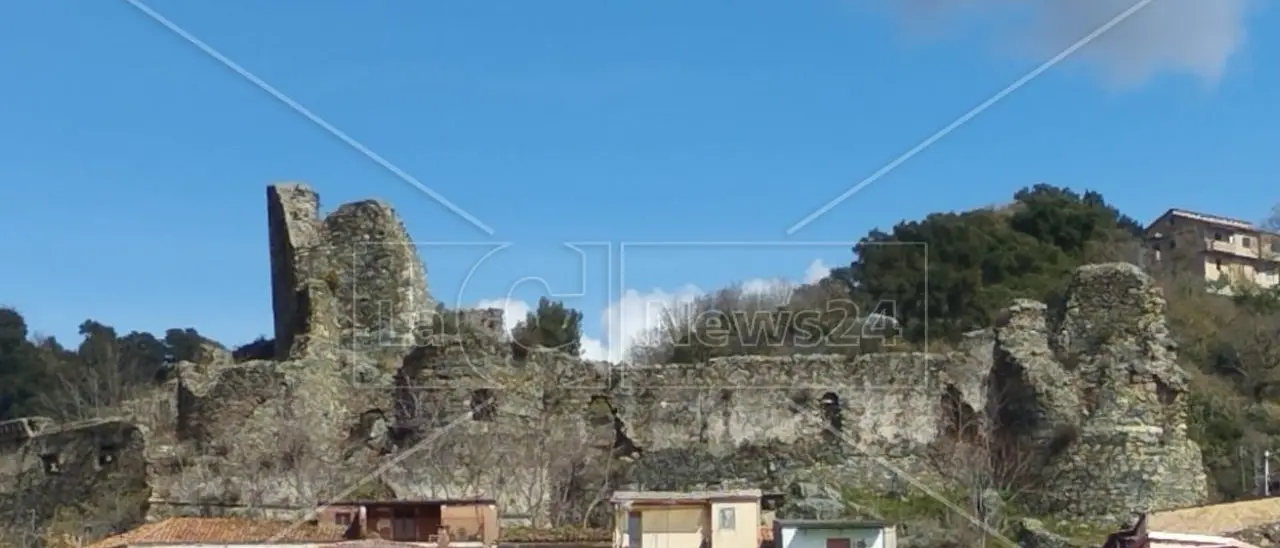 I lavori per la riapertura del Castello Normanno-Svevo partiranno entro il 2024 con due finanziamenti