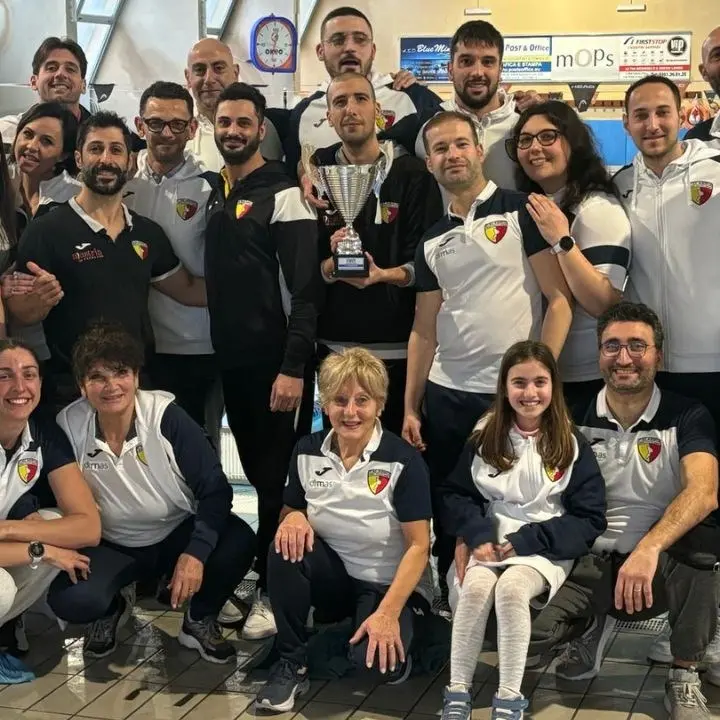 Nuoto, la Swim Race di Catanzaro vince la coppa Fin Calabria nella categoria Master