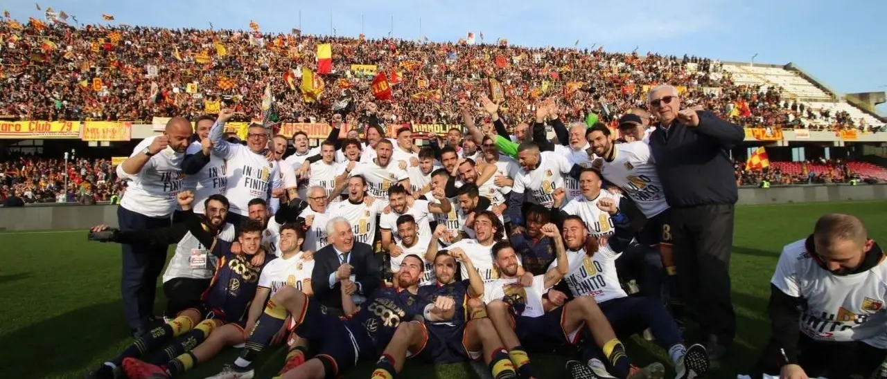 Catanzaro in Serie B, a un anno dalla promozione le Aquile continuano a volare alto