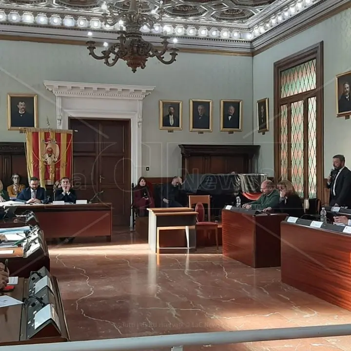 Rai a Catanzaro, il Consiglio comunale s’impegna a chiedere l’istituzione di una sede staccata