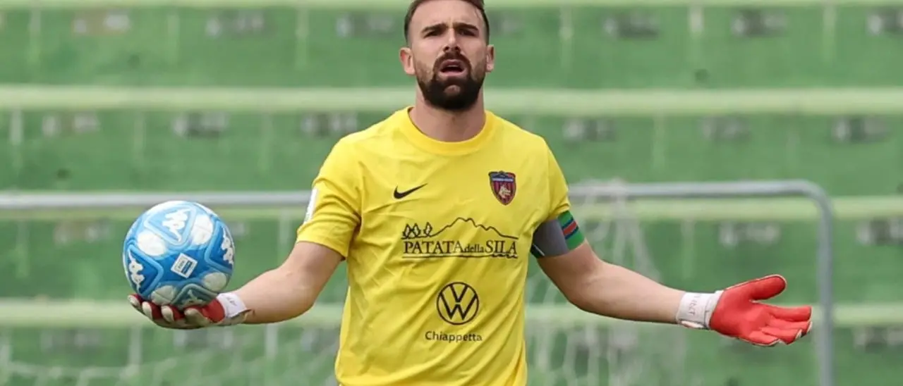 Cosenza, i numeri positivi di Micai: una certezza per il gruppo rossoblù