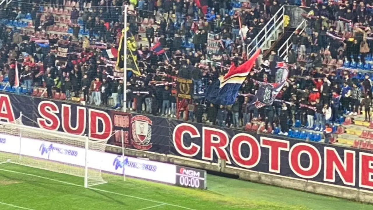 Crotone calcio, un girone infernale di sei partite per cercare di rimediare a una stagione sottotono