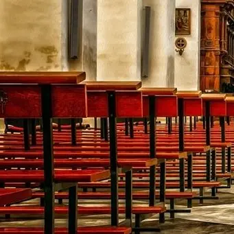 Un’altra chiesa profanata nel Reggino: a Melito Porto Salvo rubati l’ostia consacrata e un vaso