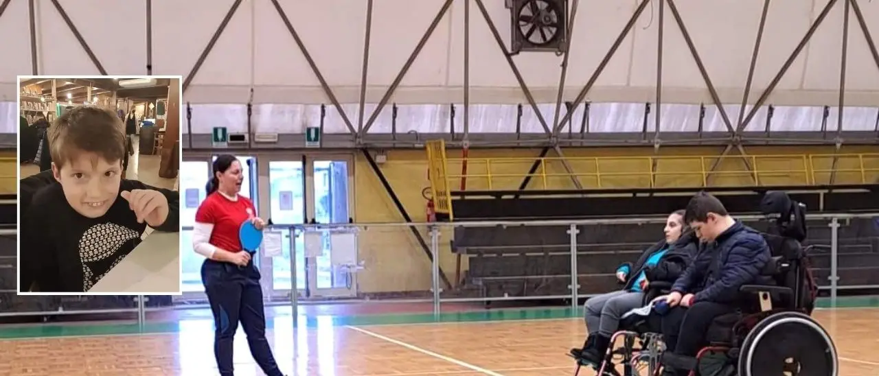Gioia Tauro, la mamma che allena i ragazzi disabili nel ricordo del figlio: la boccia paralimpica come mezzo d’inclusione