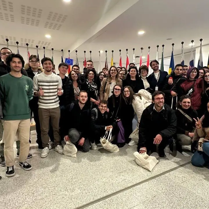 Studenti calabresi in visita a Bruxelles per l’iniziativa la Scuola entra al Parlamento