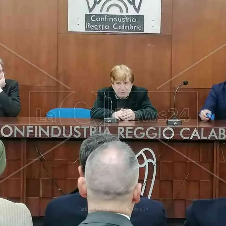 “I ministri tecnici non esistono”, a Reggio la presentazione del libro di Enrico Giovannini: «Un atto d’amore per la politica»