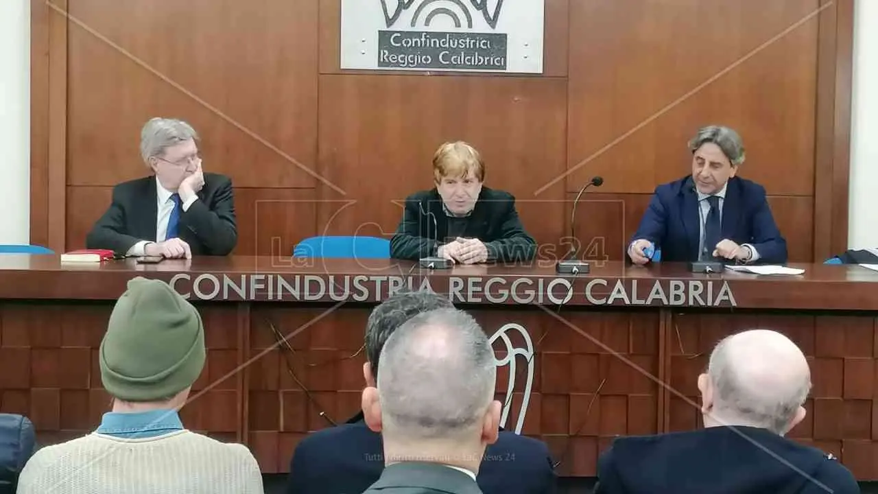 “I ministri tecnici non esistono”, a Reggio la presentazione del libro di Enrico Giovannini: «Un atto d’amore per la politica»