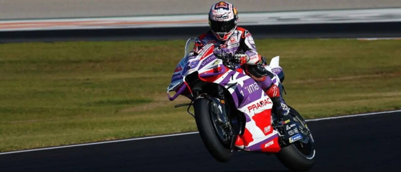 Motogp, a Portimao vince Martin davanti a Bastianini e Acosta. Bagnaia-Marquez fuori dopo un un incidente