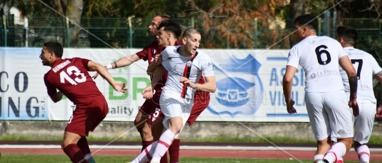 Serie D, Castrovillari-Acireale: la formazione calabrese perde 1-0 e la salvezza adesso è un miraggio