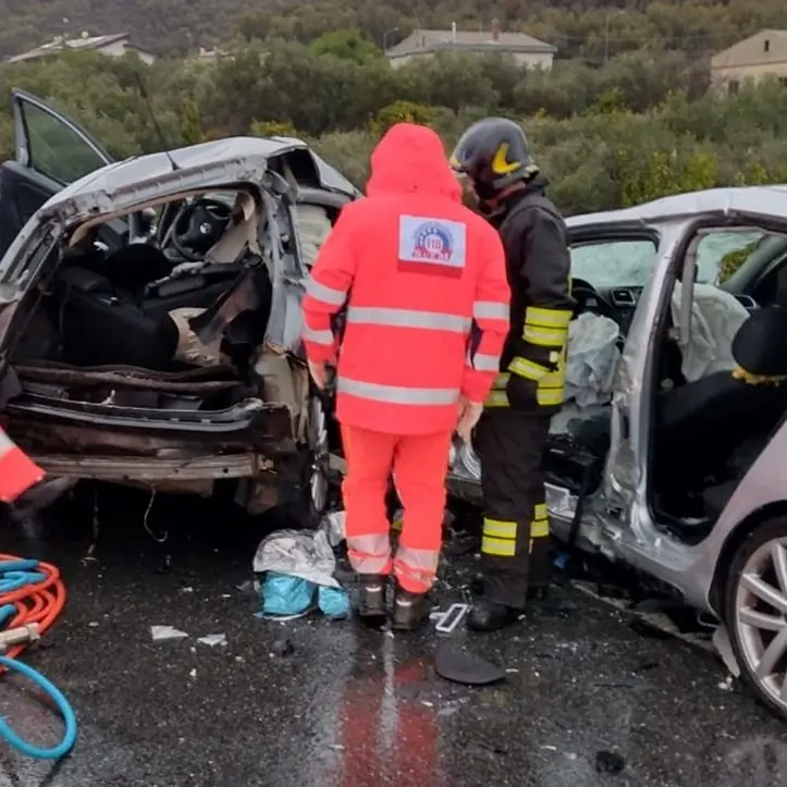 Incidente sulla 107 a Crotone, muore anche 53enne dopo un mese di agonia: salgono a quattro le vittime