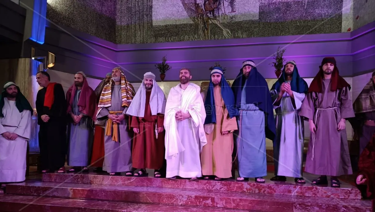 La chiesa si trasforma in teatro, a Lamezia in scena la Passione di Cristo