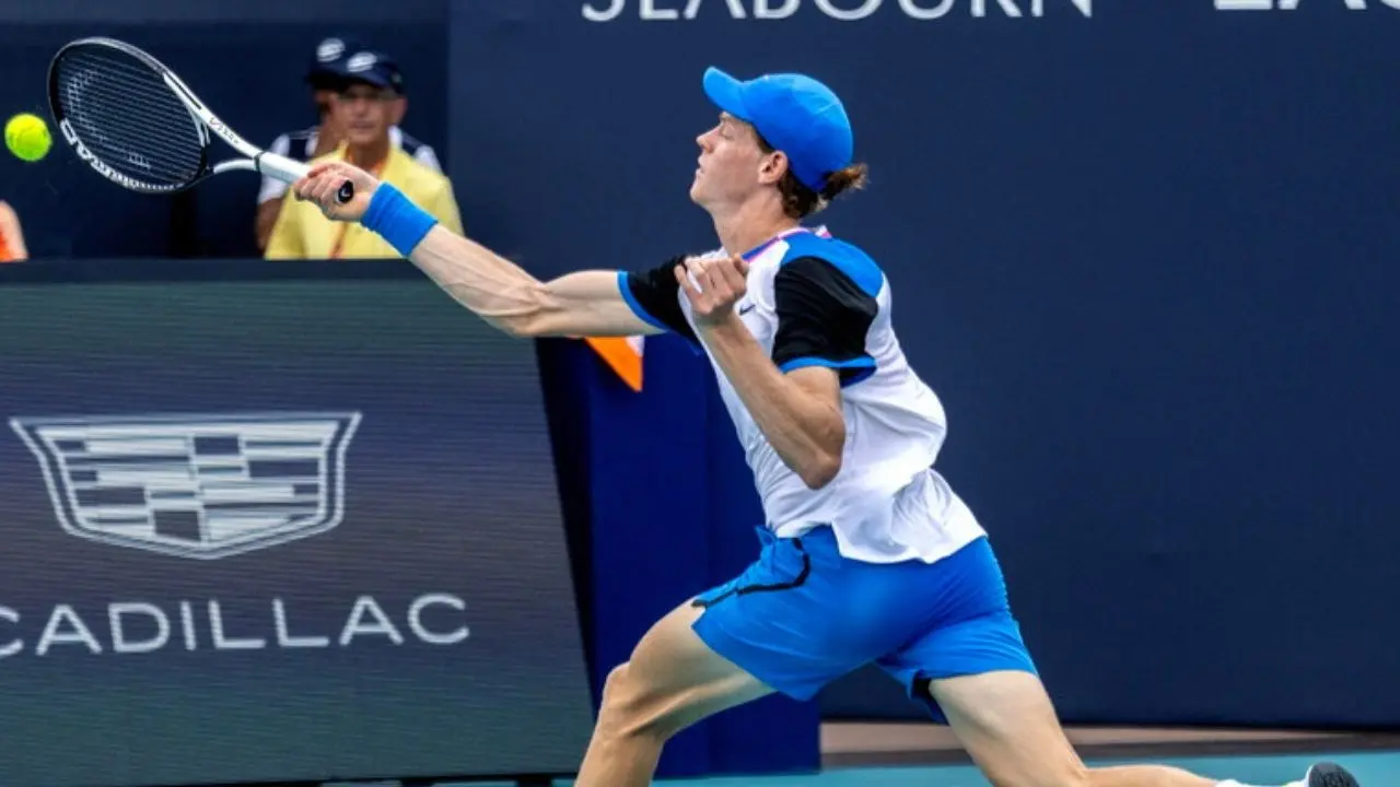 Miami Open, Sinner batte il ceco Machac e vola in semifinale sul cemento americano