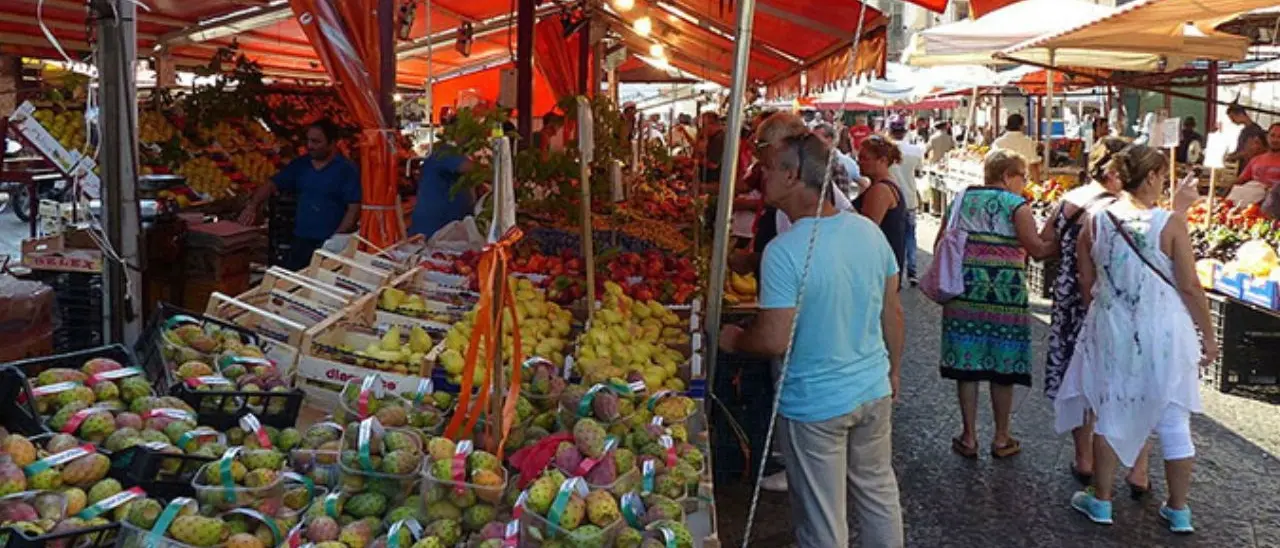 Ragazzino di Catanzaro scappa di casa, ritrovato a Ballarò: lieto fine grazie alla gente dello storico quartiere di Palermo