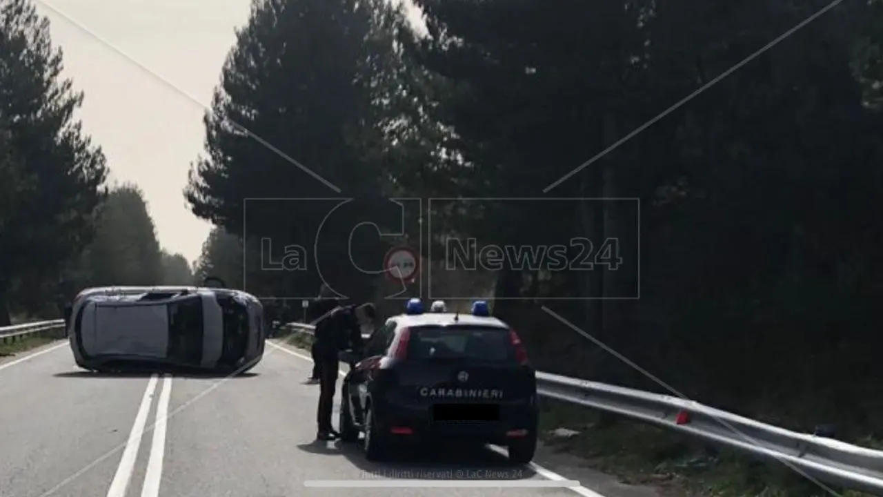 San Giovanni in Fiore, incidente sulla Statale 107: un ferito. Traffico rallentato in direzione Sila