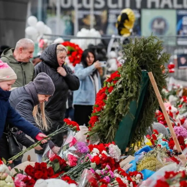 Attentato a Mosca, arrestati nove presunti terroristi in Tagikistan