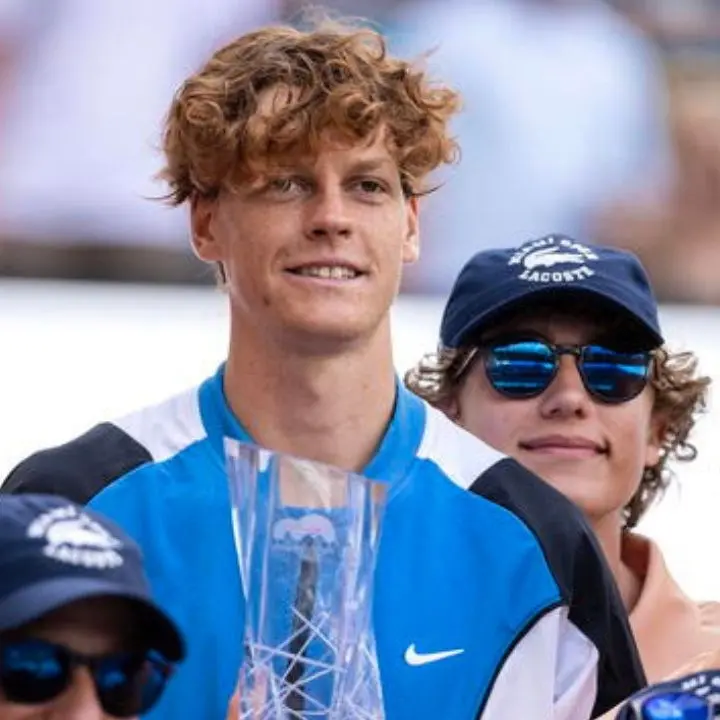 Sinner il “cannibale”, dopo Miami punta la terra rossa… e il numero uno al mondo di Djokovic