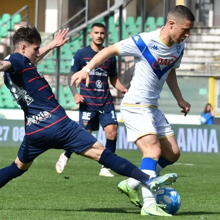 Cosenza, riaffiorano fantasmi dal passato. Altro ko casalingo col Brescia