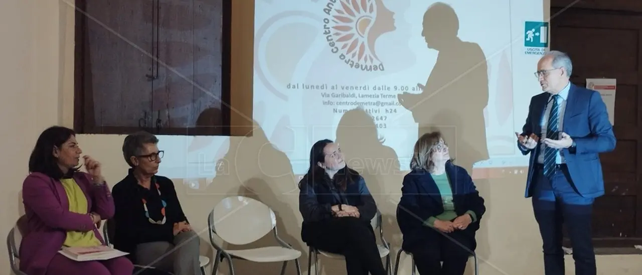 Violenza sulle donne, è ancora emergenza: l’impegno del centro Demetra di Lamezia