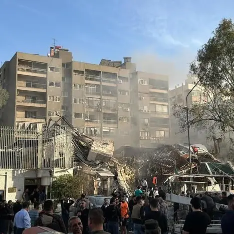 Raid israeliano a Damasco, colpito palazzo dell’ambasciata iraniana: «Molti morti e feriti»