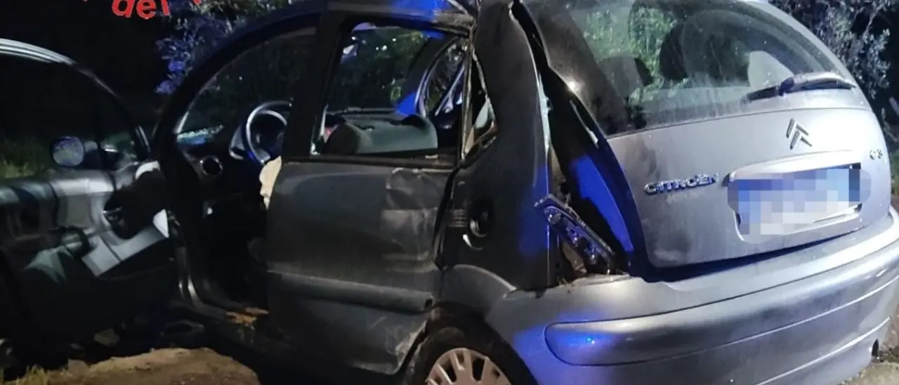 Incidente nella notte di Pasquetta a Lamezia Terme, tre feriti nello scontro tra due auto