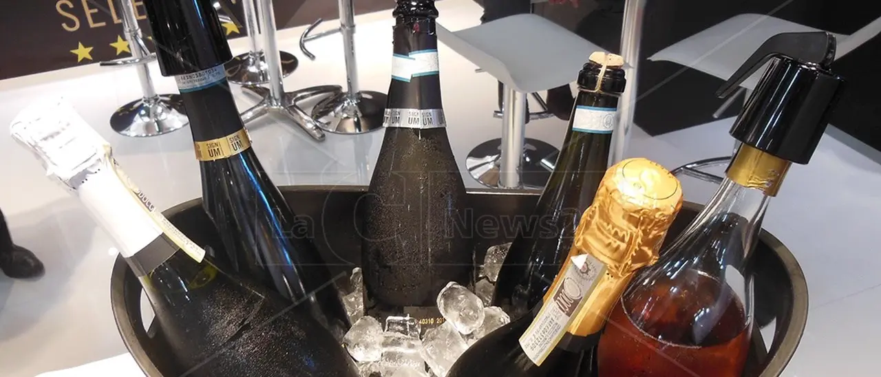 La piccola e nobile Calabria del vino alla 56esima edizione del Vinitaly: collettiva della Regione al Padiglione 12 di Veronafiere