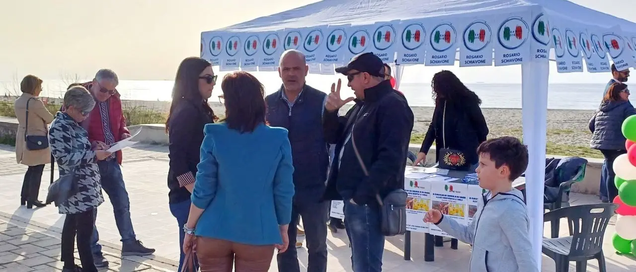 Elezioni comunali a Gioia Tauro, il candidato sindaco Rosario Schiavone lancia la sua campagna d’ascolto