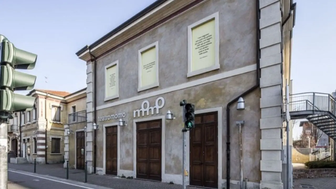 Mestre, cade durante i lavori in un teatro: muore un operaio di 45 anni