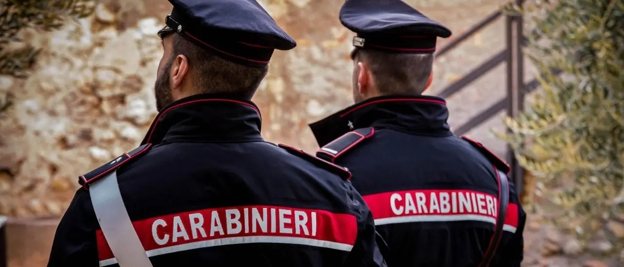 Abusivismo idrico, chiusi due autolavaggi a Gioia Tauro: deferiti i proprietari