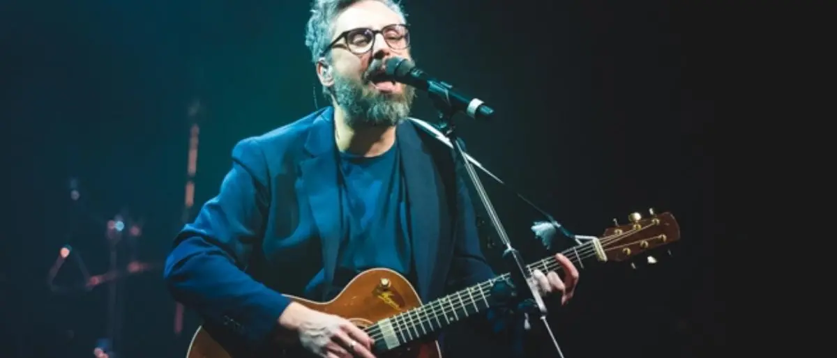 Brunori ai David di Donatello, “La vita com’è” del cantautore calabrese candidata come miglior canzone originale