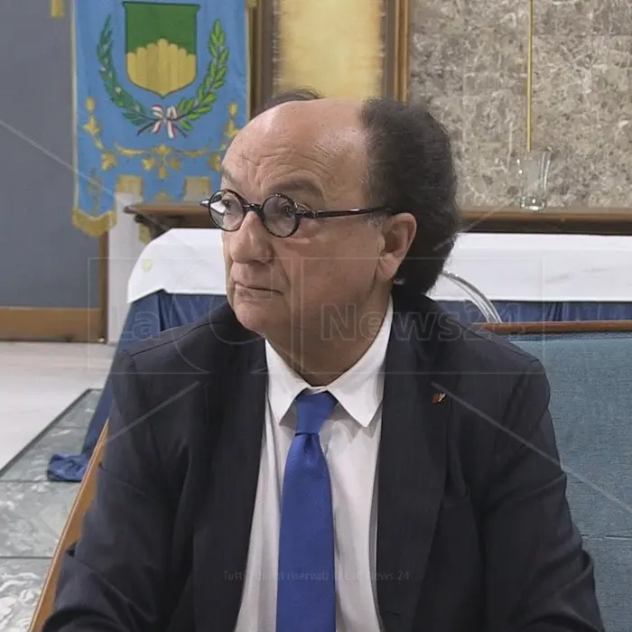 Inchiesta sui rifiuti a Vibo, il Riesame annulla l’obbligo di dimora per il patron del Cosenza Guarascio