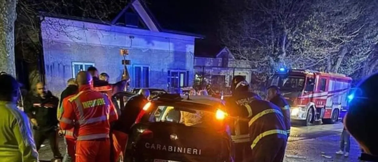 Tragico incidente stradale nel Salernitano, morti due carabinieri nello scontro fra tre auto