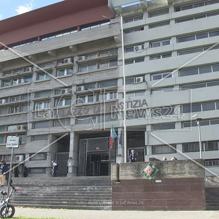 Provocarono un aborto per incassare i soldi dell’assicurazione, a Cosenza riparte il processo contro Nunziatina Falcone