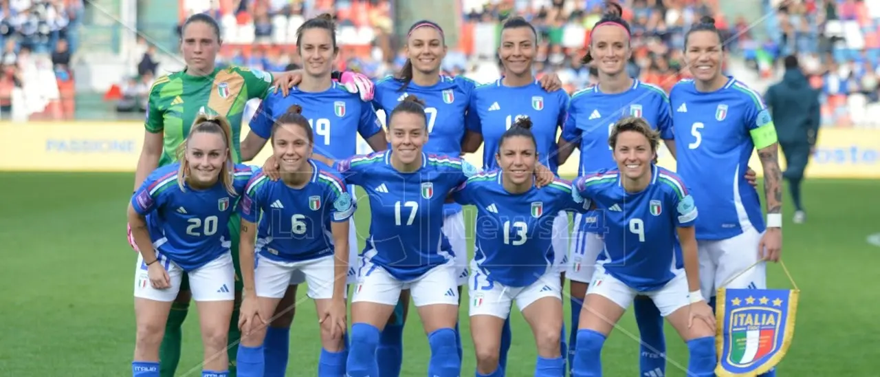 La Nazionale femminile di calcio in campo a Cosenza: sfida contro i Paesi Bassi per qualificarsi agli Europei