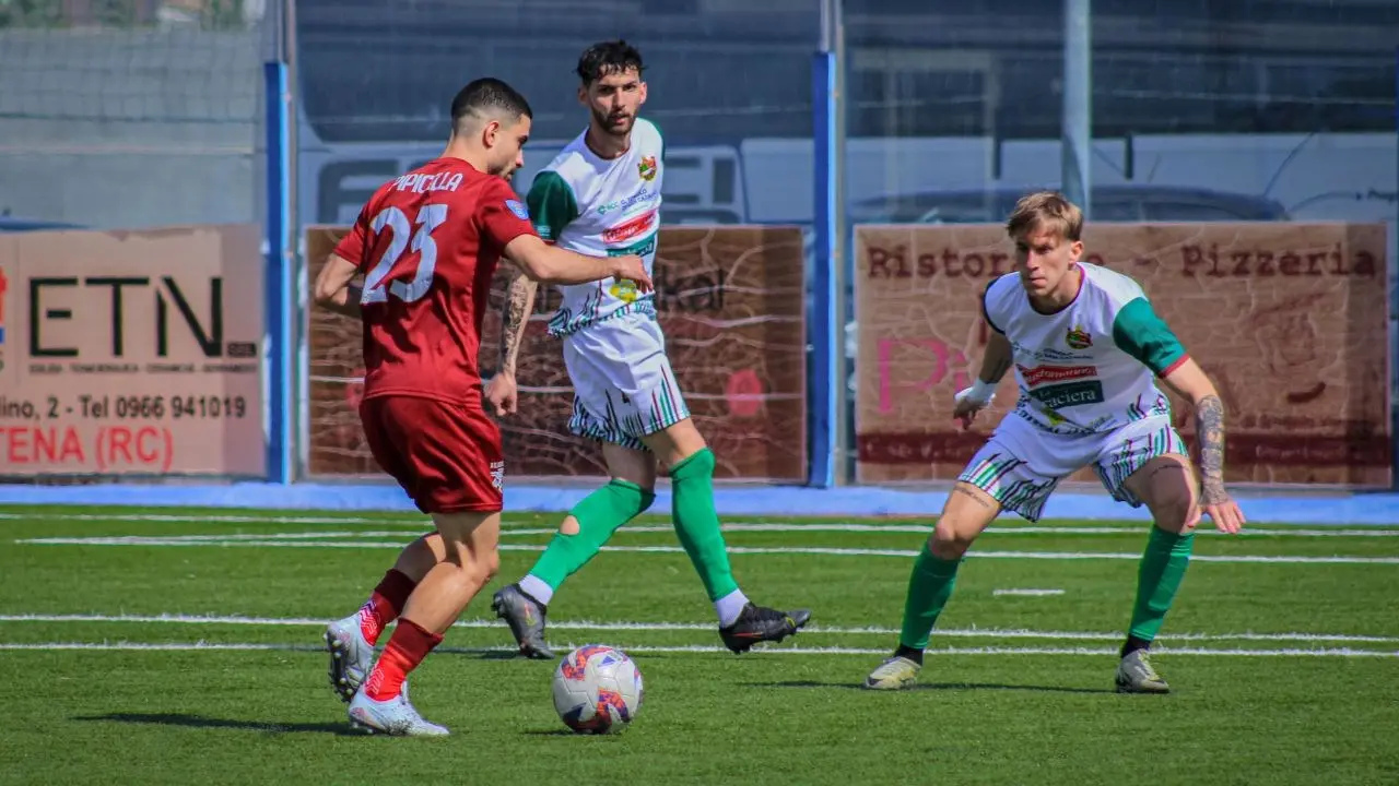 Serie D, il Locri supera 2-1 la Sancataldese e conquista tre punti fondamentali in ottica salvezza