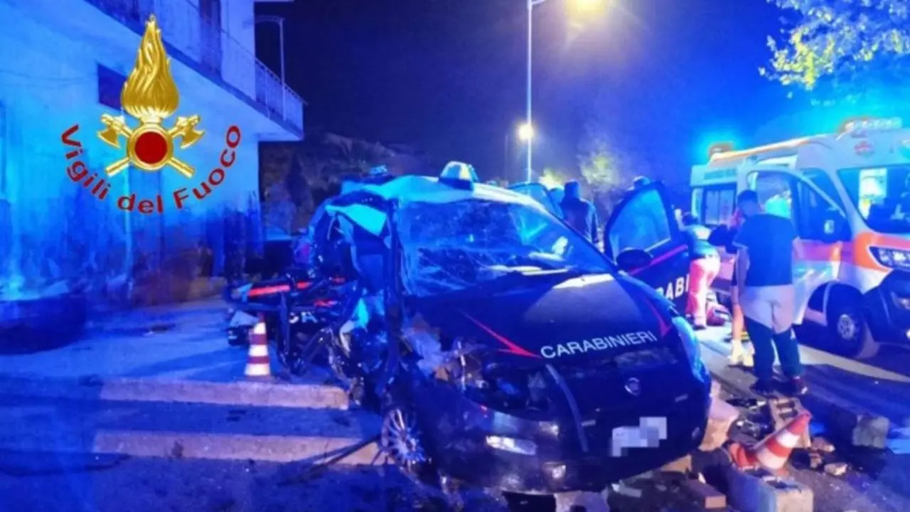 Carabinieri morti in un incidente a Salerno: la donna al volante del Suv positiva ad alcol e droga