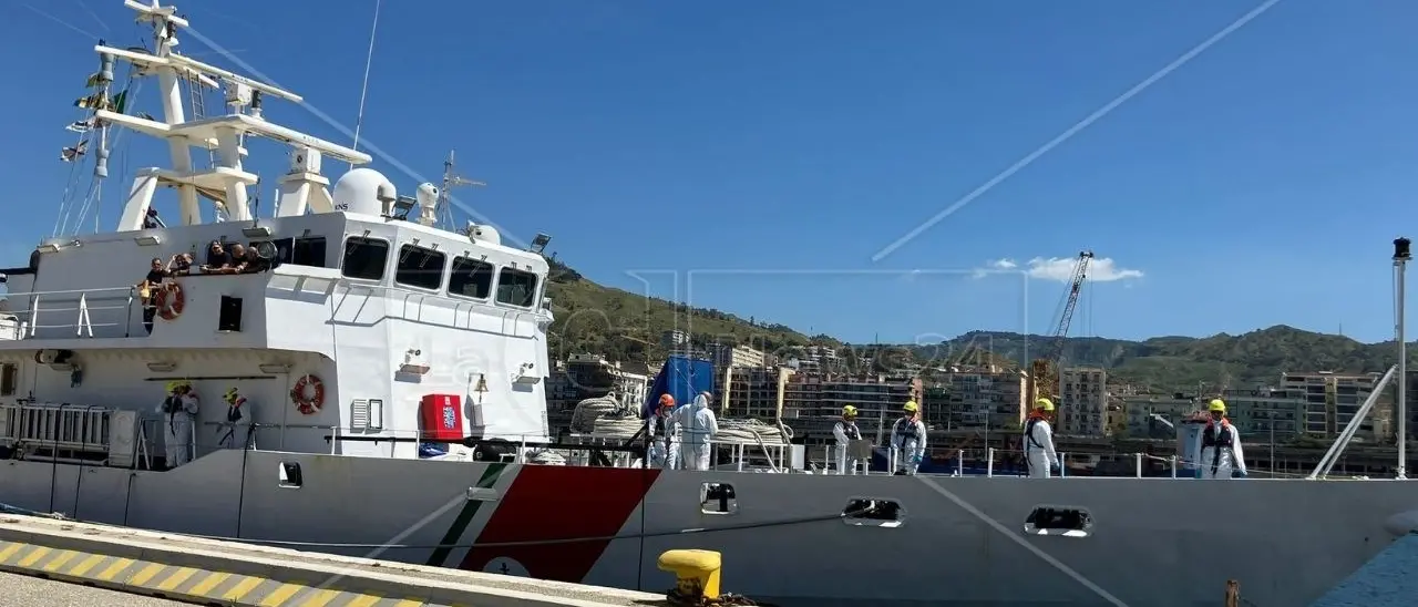 Arrivati 136 migranti a Reggio Calabria: tra loro anche diversi bambini