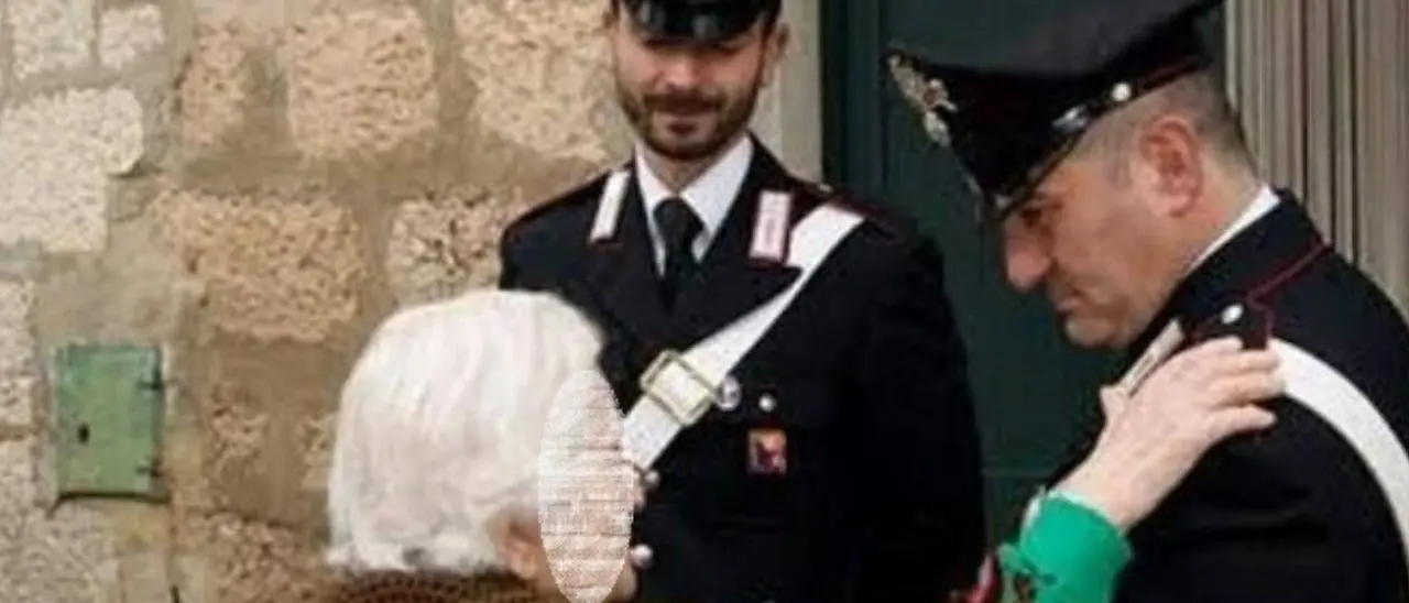 Si finge avvocato per sottrarre 13mila euro a un’anziana: un arresto nel Catanzarese