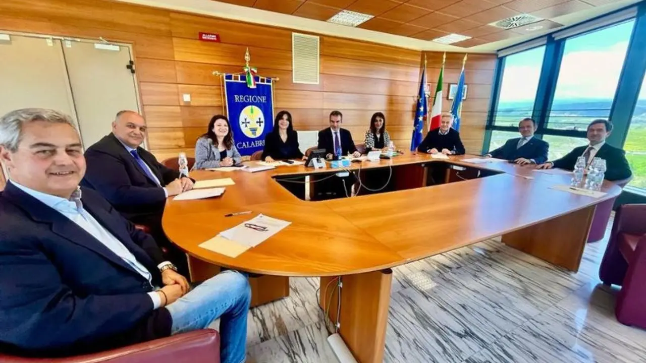 Abusivismo edilizio ed ecomostri in Calabria: siglato protocollo d‘intesa tra Regione e Legambiente