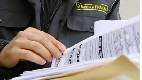 Riciclaggio, sequestrato un milione di euro a società del Reggino: indagati i suoi amministratori