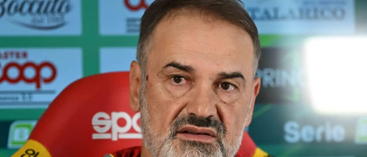 Modena-Catanzaro, Vivarini: «Dobbiamo evitare i cali d’attenzione, mettere in campo ciò che sappiamo fare e farlo bene»