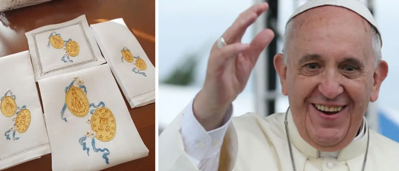 Donano a Papa Francesco i lini per l’altare, il Santo padre ringrazia la parrocchia di San Giovanni Battista