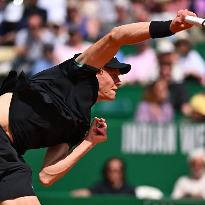 Montecarlo, Sinner batte Struff e vola ai quarti di finale sulla terra rossa del Principato