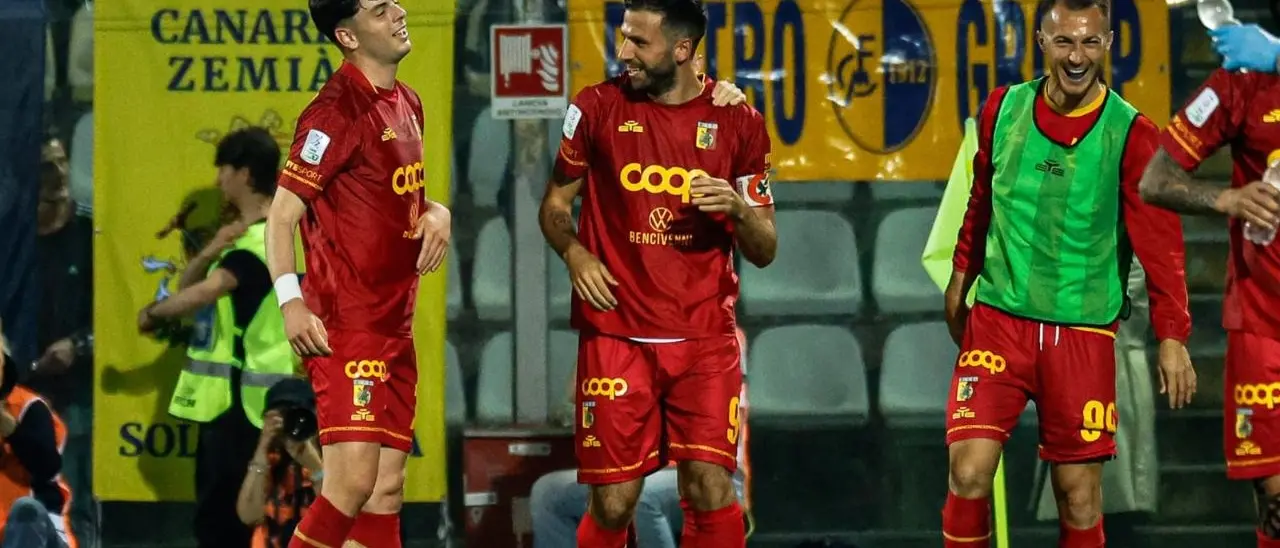 Modena-Catanzaro, due volte Iemmello e una Vandeputte per un’altra vittoria giallorossa in trasferta: finale 1 a 3