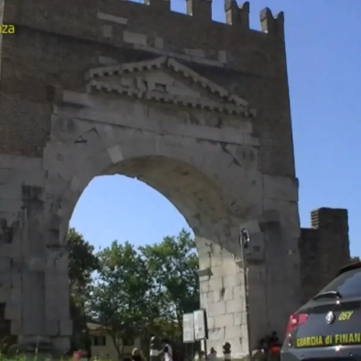 Evasione fiscale da 14 milioni di euro, un 66enne calabrese arrestato dalle fiamme gialle a Rimini