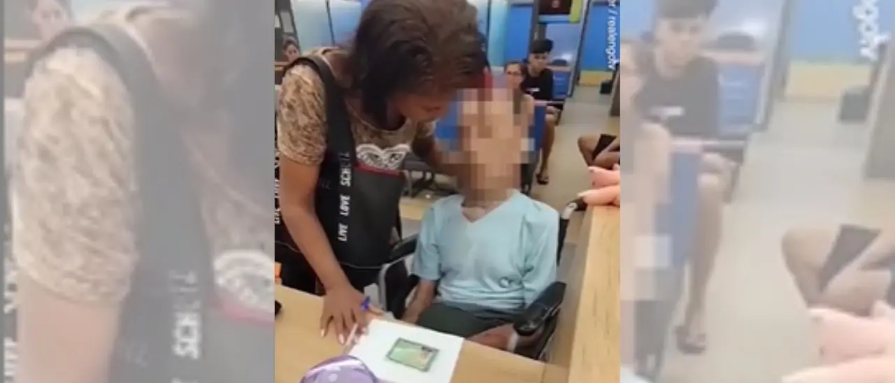 Si presenta in banca con lo zio morto (fingendo che fosse vivo) e tenta di incassare dei soldi