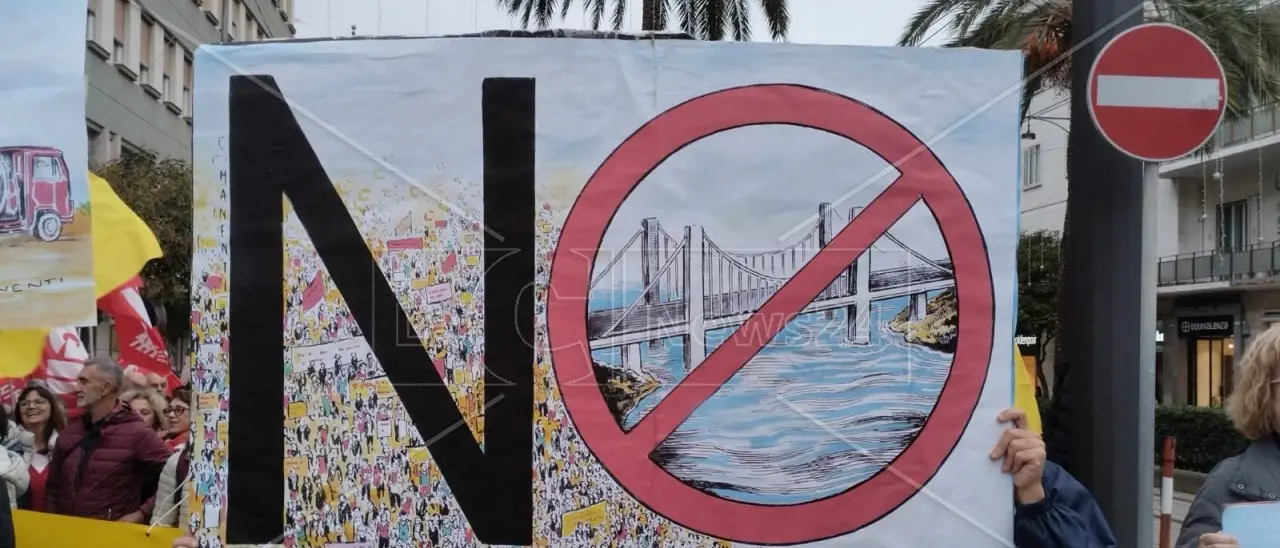 Villa San Giovanni, il movimento “No ponte” pronto a scendere in piazza: «Progetto scellerato»