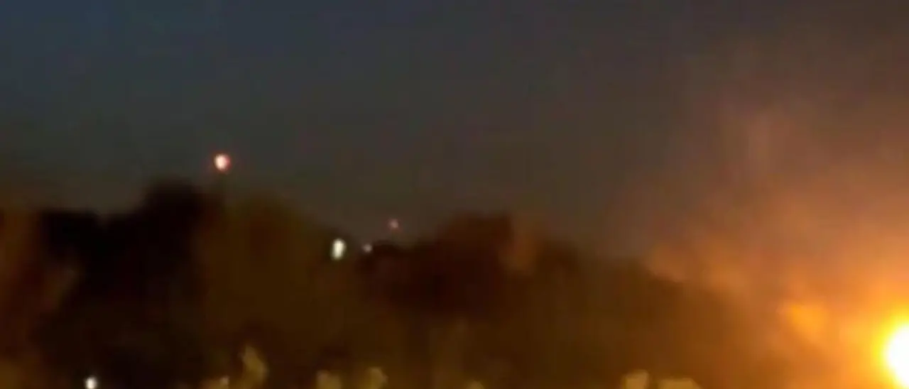 Israele attacca l’Iran, Teheran: «Un nuovo errore e la nostra risposta sarà dura»