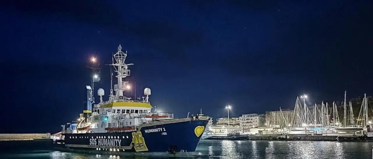 «La guardia costiera libica spara, le Ong salvano i migranti»: il Tribunale di Crotone conferma il dissequestro della Humanity 1